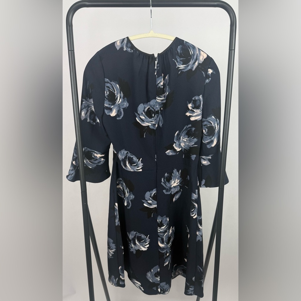 Kate Spade Night Rose Crepe Dress Size 4 NWT Navy Floral Bell Sleeve A-Line - Picture 7 of 9